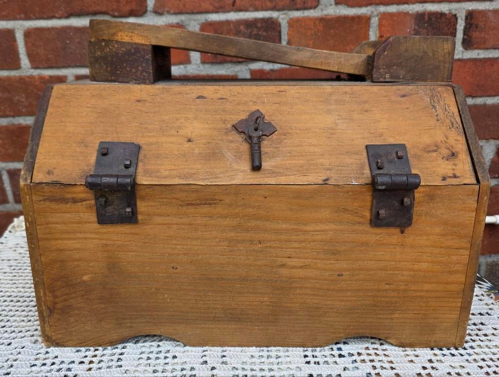 Antieke houten schoenpoetskist, Antiek en Kunst, Ophalen of Verzenden