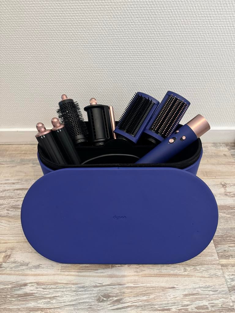 Dyson Airwrap Complete Styler met accessoires en reisetui, Ophalen of Verzenden, Zo goed als nieuw, Haarverzorging