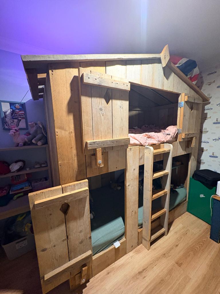Uniek Steigerhouten Stapelbed - Speelhuis Design, Ophalen, Gebruikt, Tweepersoons, Overige maten