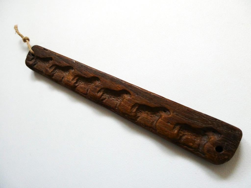 Hout gesneden suikerplankje lammetje suikerbeestjes schaap, Antiek en Kunst, Houtsnijwerk, Ophalen of Verzenden, Handgemaakt, 20 - 50 cm
