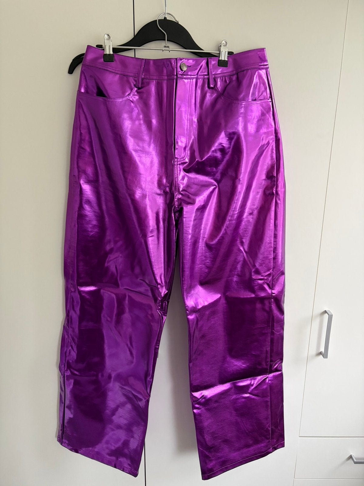 Nieuw Metallic paarse broek, Verzenden, Paars, Maat 42/44 (L), Nieuw