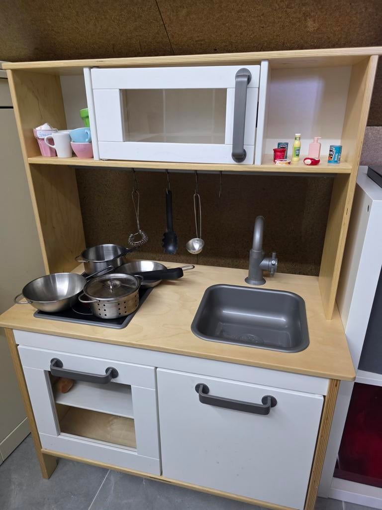 Houten kinderkeuken van IKEA, Ophalen