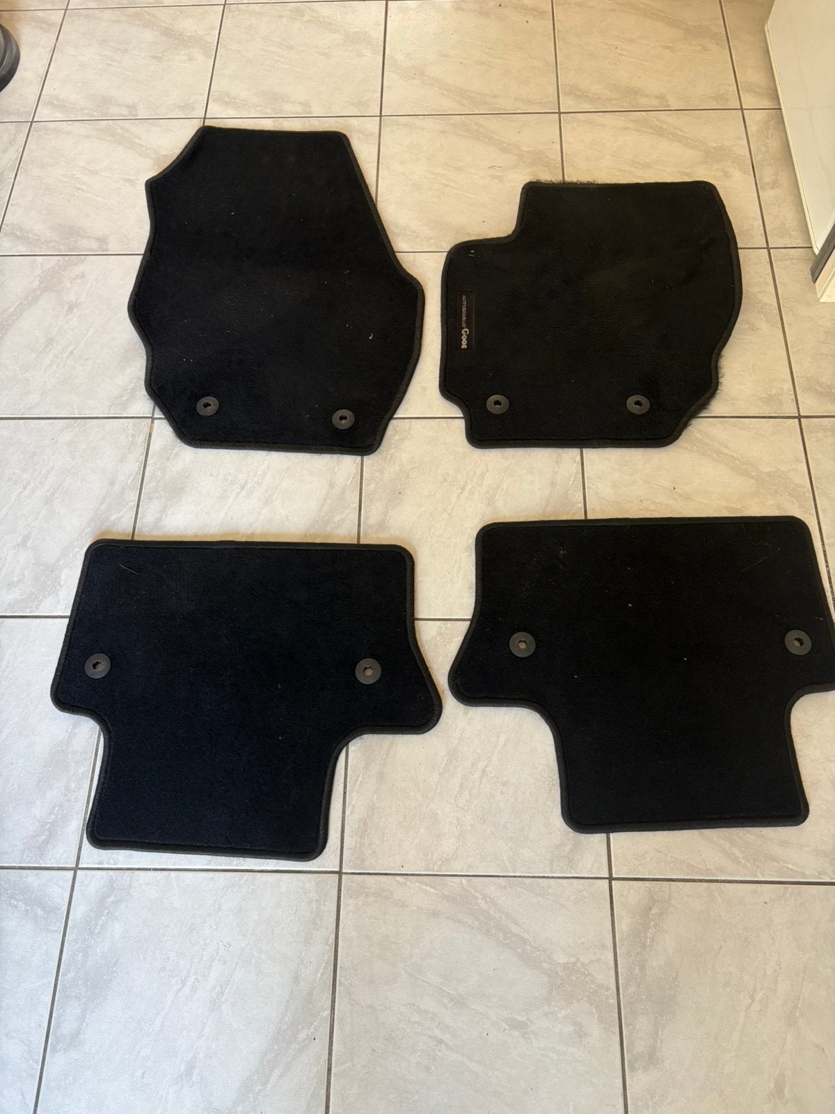 Nette automatten set Volvo V70 P3, als nieuw, Ophalen, Zo goed als nieuw