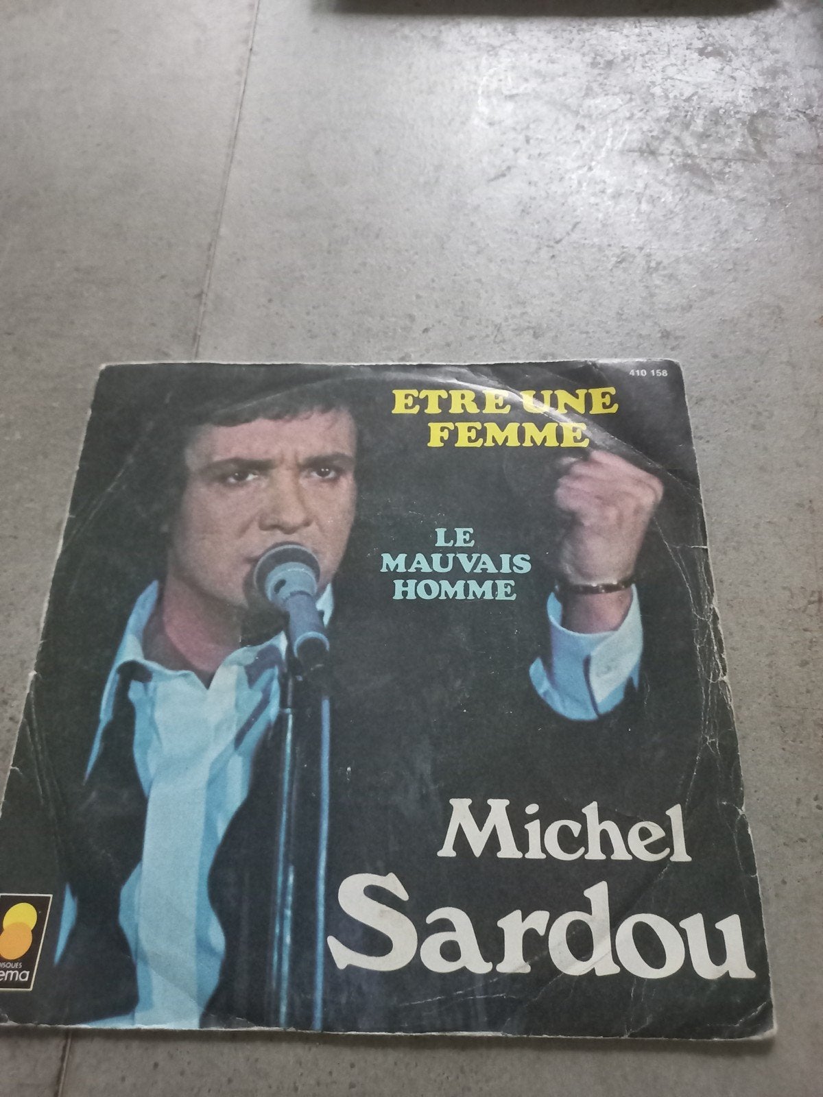 Michel Sardou - Etre Une Femme / Le Mauvais Homme ), Cd's en Dvd's, Ophalen of Verzenden, Gebruikt, 7 inch, Pop