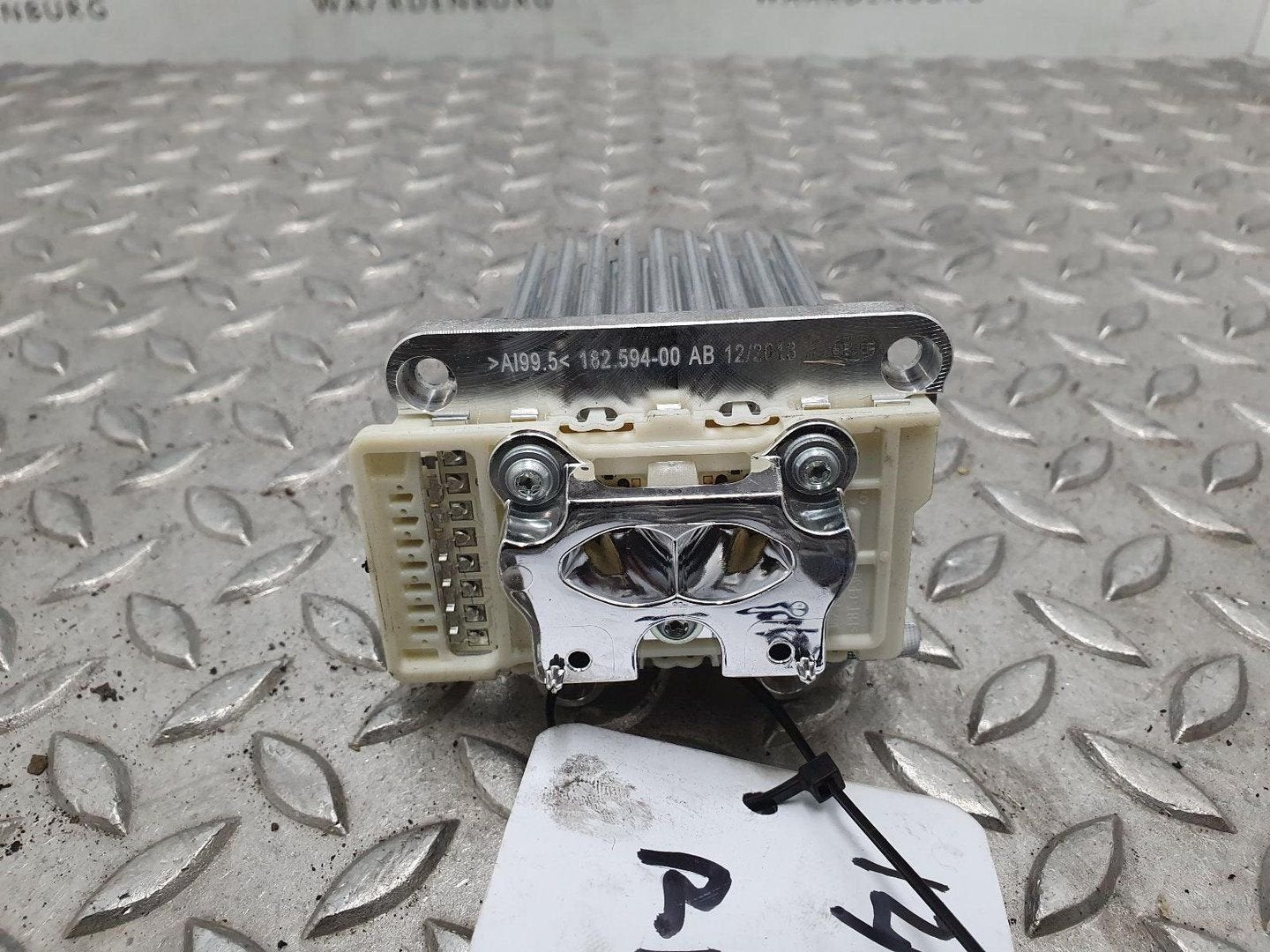 MERCEDES E CLASS E200 CABRIO A7 135kw DAGRIJVERLICHTING R 20, Ophalen of Verzenden, Gebruikt, Stiba lid