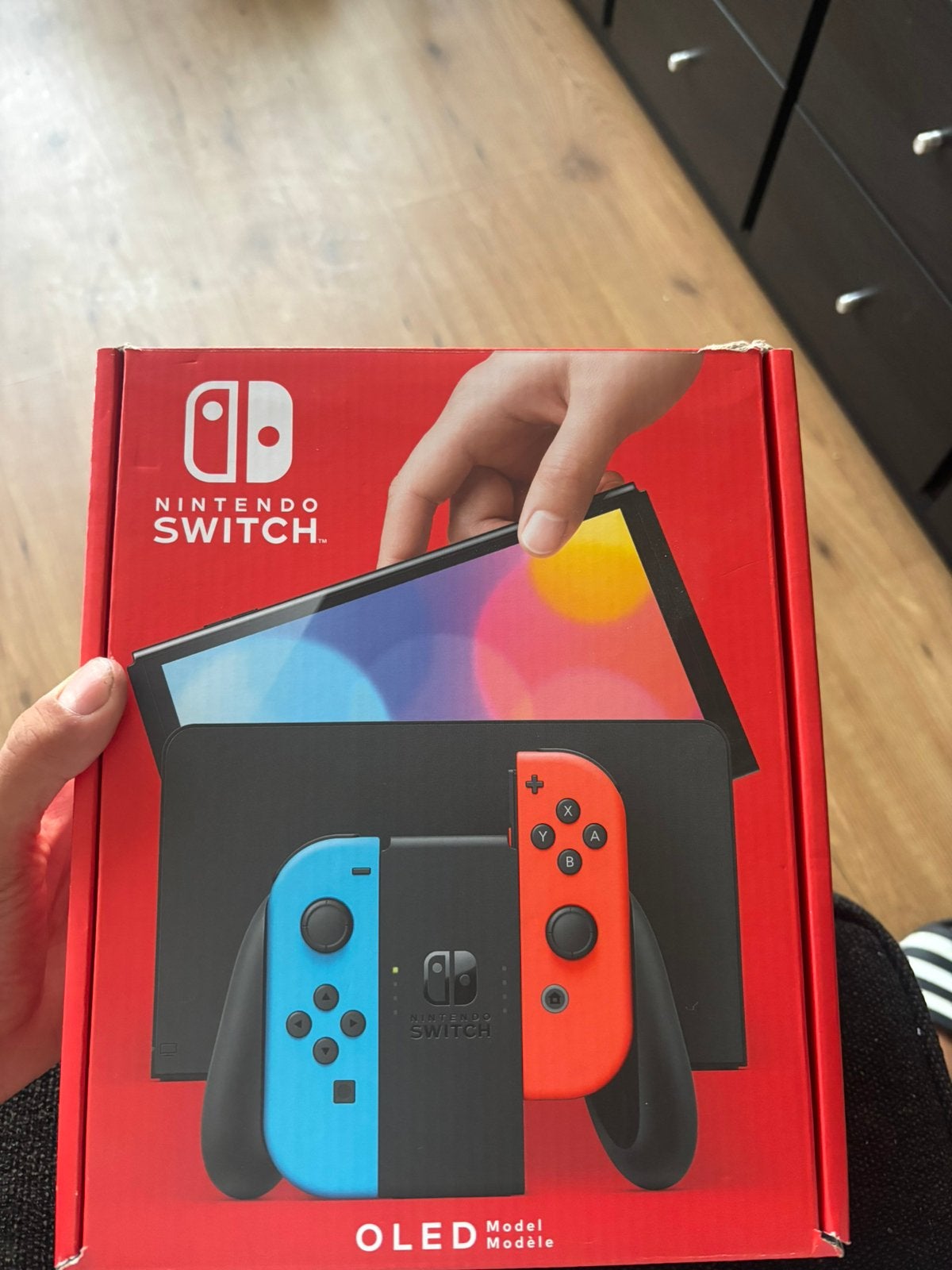 Nintendo Switch Oled + 3 spellen, Spelcomputers en Games, Spelcomputers | Nintendo Switch, Zo goed als nieuw, Switch OLED, Met 1 controller