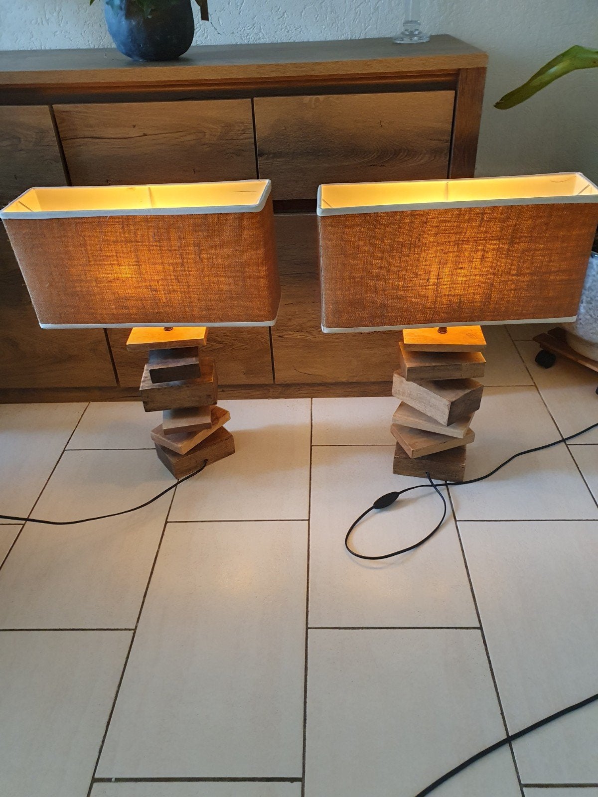 Twee identieke lampen., Ophalen, Zo goed als nieuw