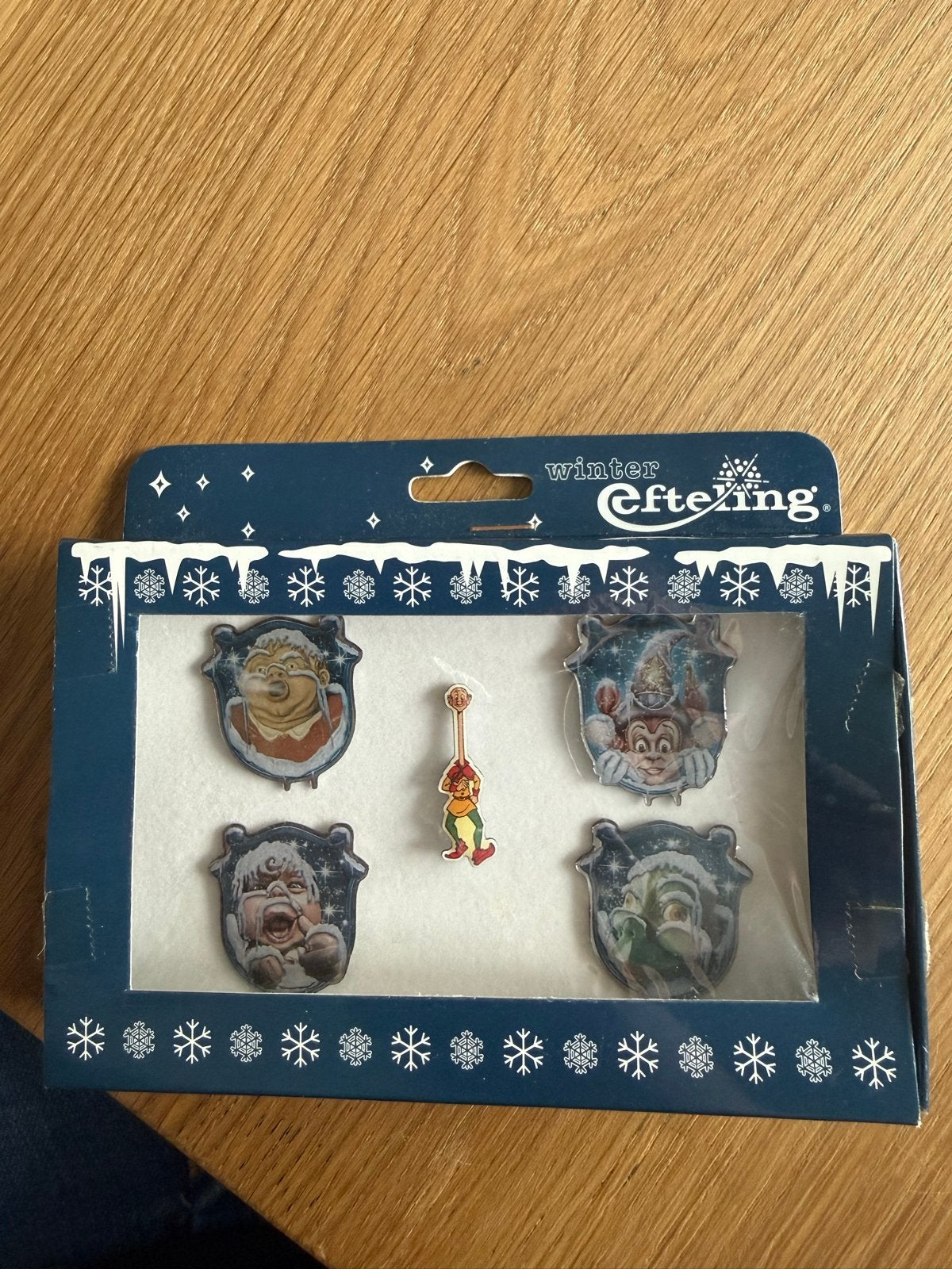 Efteling Winterpins set - Sprookjesfiguren, Verzamelen, Efteling, Ophalen of Verzenden, Zo goed als nieuw, Button of Speldje