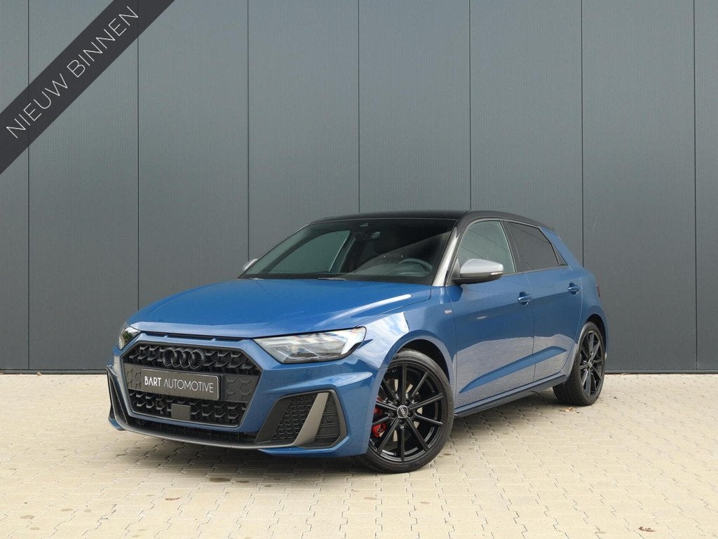 Audi A1 Sportback 35 TFSI S-Line|ACC|Camera|Sonos|Sfeerverli, Auto's, Audi, Zwart, 4 cilinders, Blauw, Leder en Stof