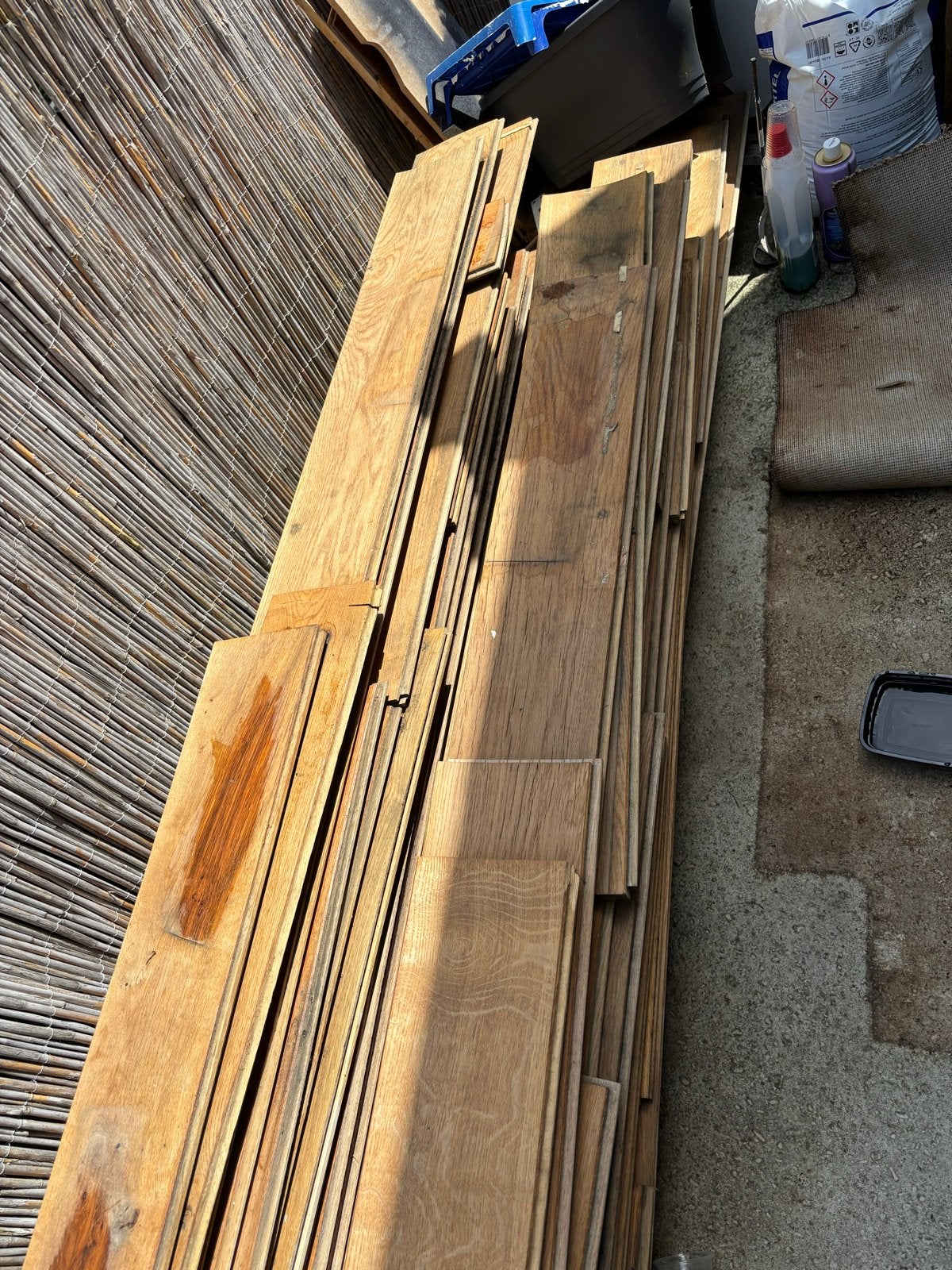Gratis af te halen: Oude laminaatvloer (ca. 30m2) als stookh, Ophalen, Gebruikt, 10 m² of meer, Hout