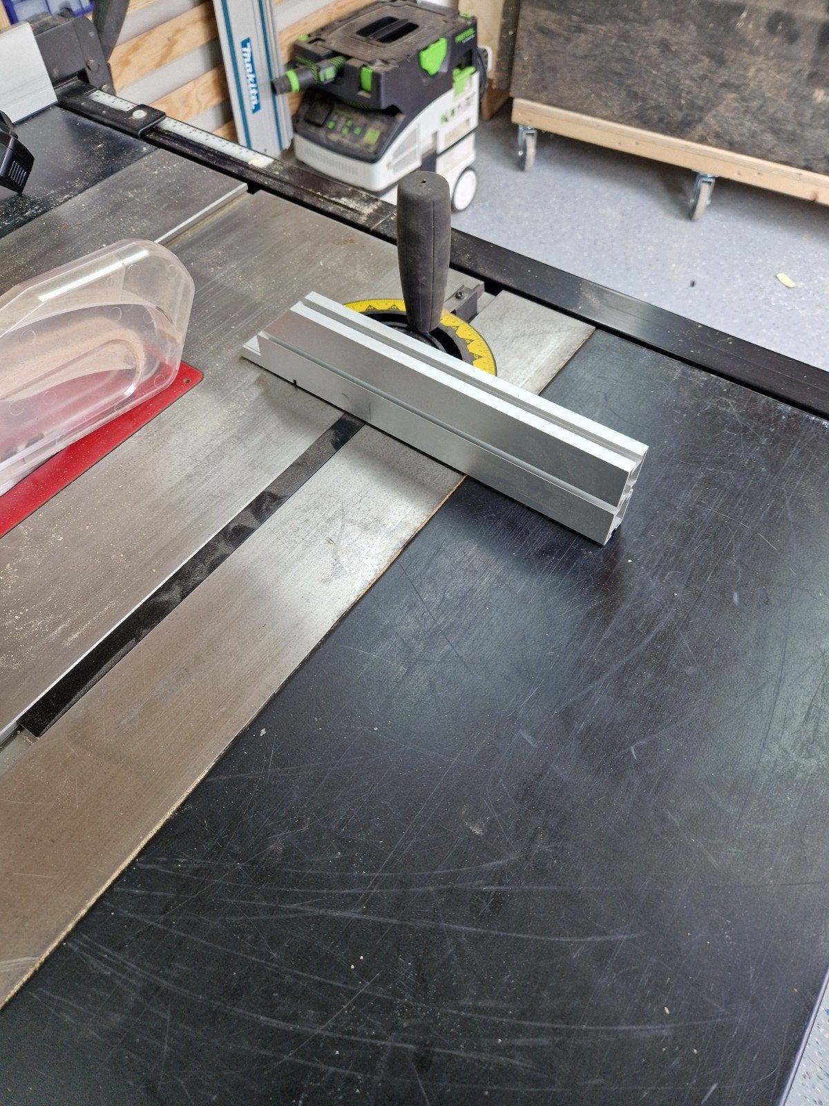Aluminium T-track voor tafelzaag of freesmachine, Ophalen of Verzenden, Gebruikt