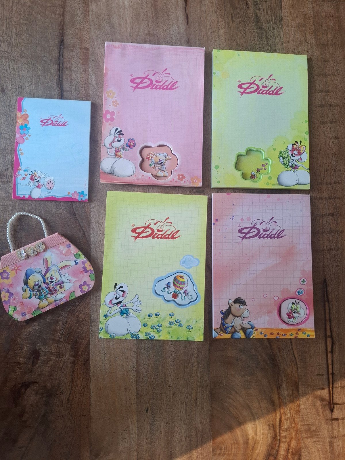diddl bladen. scratch and sniff. double pads, Verzamelen, Ophalen of Verzenden, Verschillende figuren, Zo goed als nieuw, Papier, Kaart of Schrift