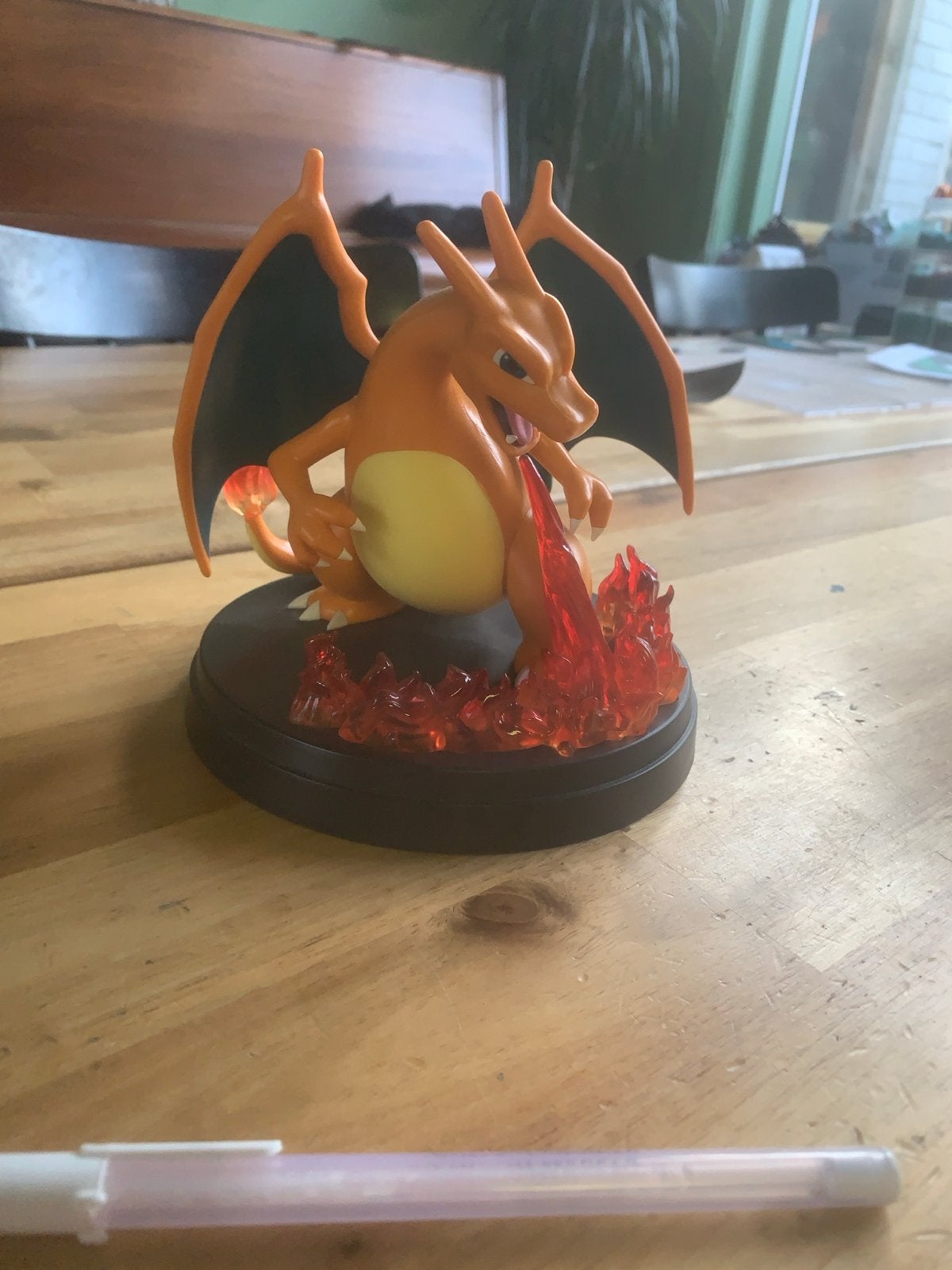 Pokémon Charizard Standbeeld - Super Premium Collection, Hobby en Vrije tijd, Ophalen of Verzenden, Zo goed als nieuw, Overige typen