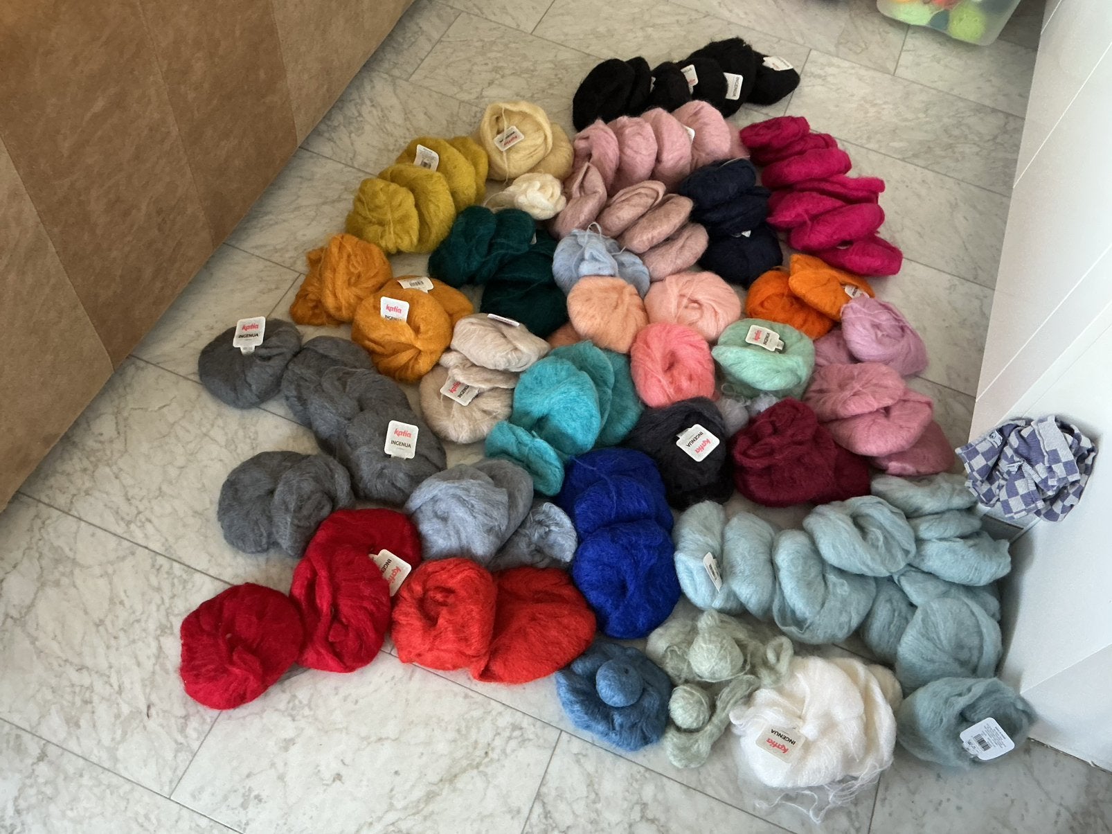Katia ingenua 4,7 kilo, Ophalen, Nieuw, Breien of Haken, Wol of Garen