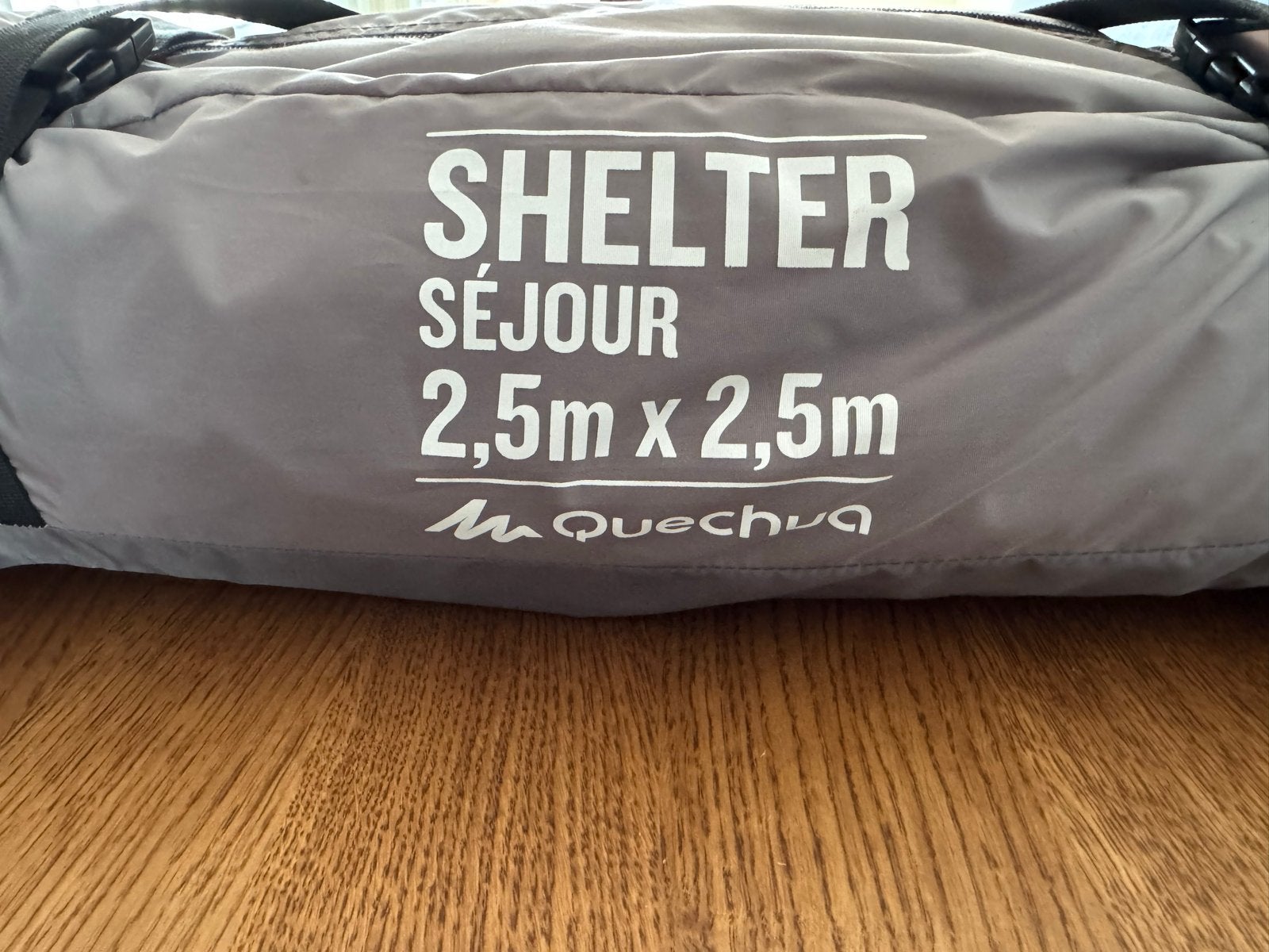 Quechua Shelter Sejour 2,5x2,5m - Ideaal voor camping, Ophalen, Gebruikt, Tot en met 2