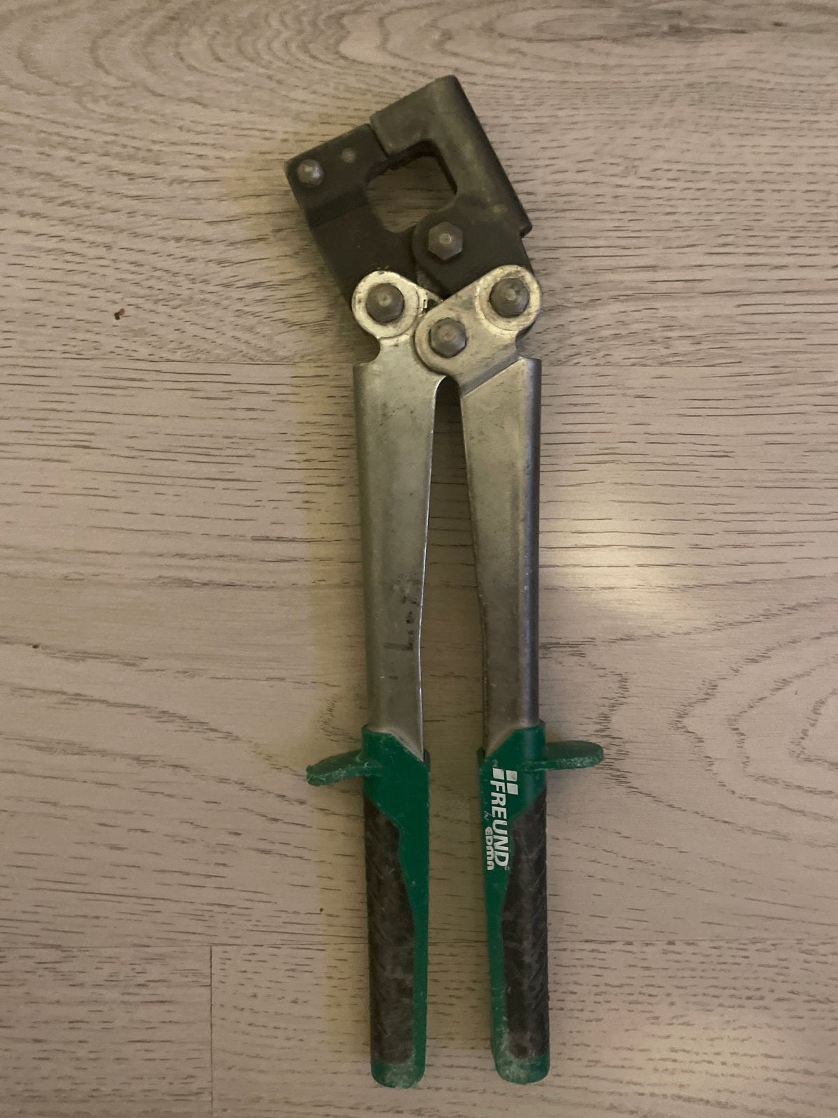 Freund Metal Stud Fixeertang - Gebruikt, Ophalen of Verzenden, Zo goed als nieuw