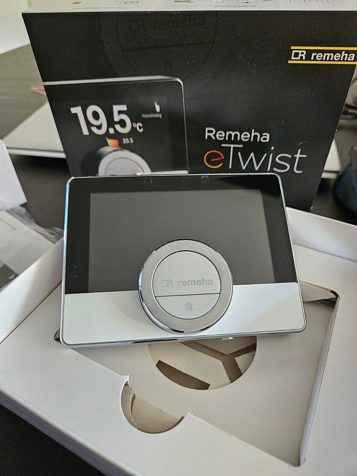 Remeha eTwist thermostaat RU2 - Slimme thermostaat, Ophalen of Verzenden, Slimme thermostaat, Zo goed als nieuw