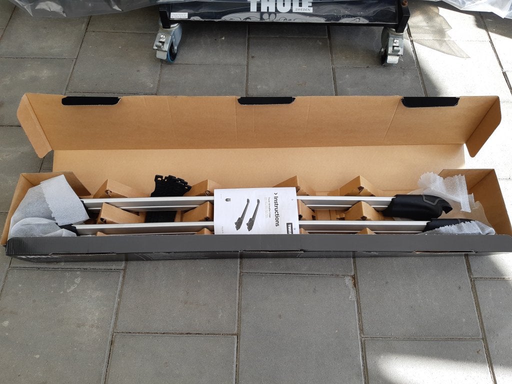 Thule dakdragers WingBar Edge 9584, Auto diversen, Dakdragers, Gebruikt, Thule Sweden AB, Ophalen of Verzenden, Borggatan 5, 335 73 Hillerstorp, Zweden
