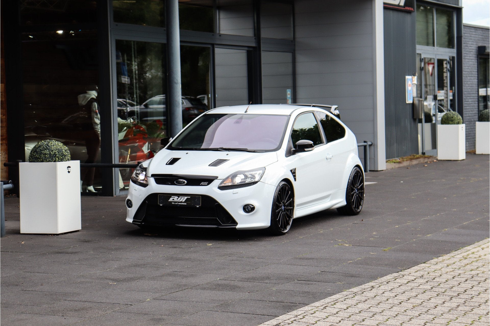 Ford Focus 2.5 RS *collectors item/Milltek/Mountune/Carbon/R, Auto's, Gebruikt, Zwart, Wit, Handgeschakeld