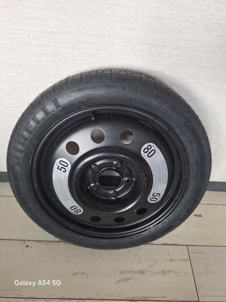 Pirelli thuiskomer 115/85 R18, Auto-onderdelen, Ophalen, 18 inch, Banden en Velgen, Nieuw