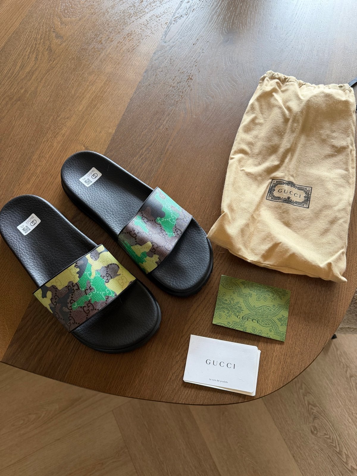 Gucci Camouflage Slides Maat 45, Kleding | Heren, Schoenen, Ophalen of Verzenden, Nieuw, Overige kleuren, Slippers