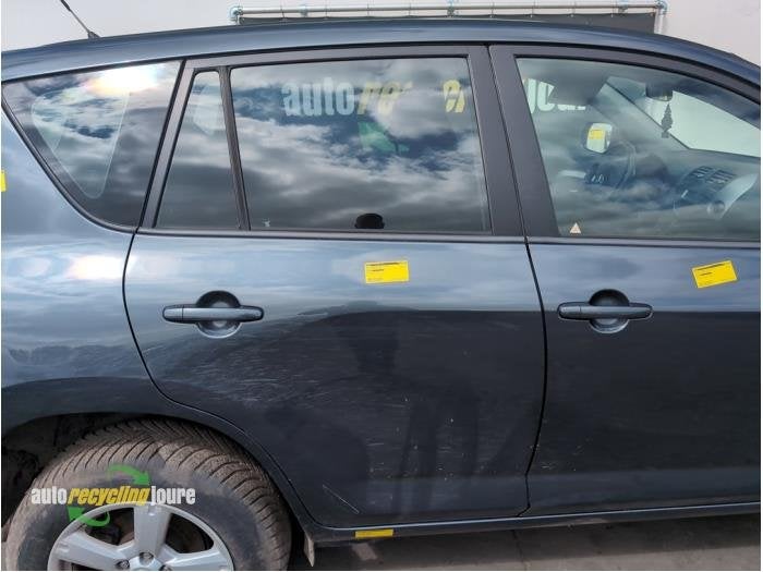 Portier 4Deurs rechts-achter van een Toyota Rav-4 (1E0), Auto-onderdelen, Carrosserie en Plaatwerk, Deur, Toyota, Gebruikt, 3 maanden garantie