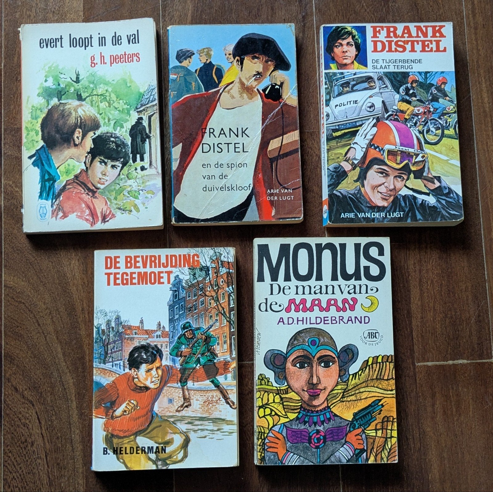 Vintage Jeugdboeken Collectie - Frank Distel & Meer, Ophalen of Verzenden, Gelezen, Arie van der Lugt, A.D. Hildebrand, B. Helderman, G.H. Peeters