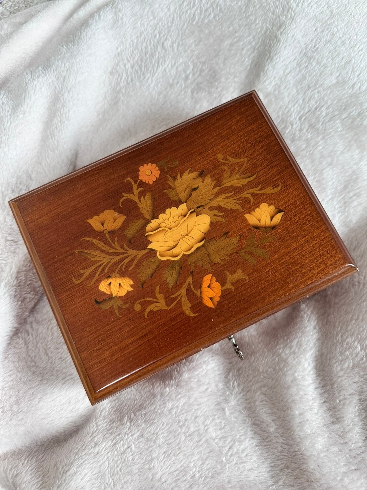 Pakket vintage broches en doosjes, Ophalen of Verzenden, Zo goed als nieuw, Overige kleuren, Overige materialen