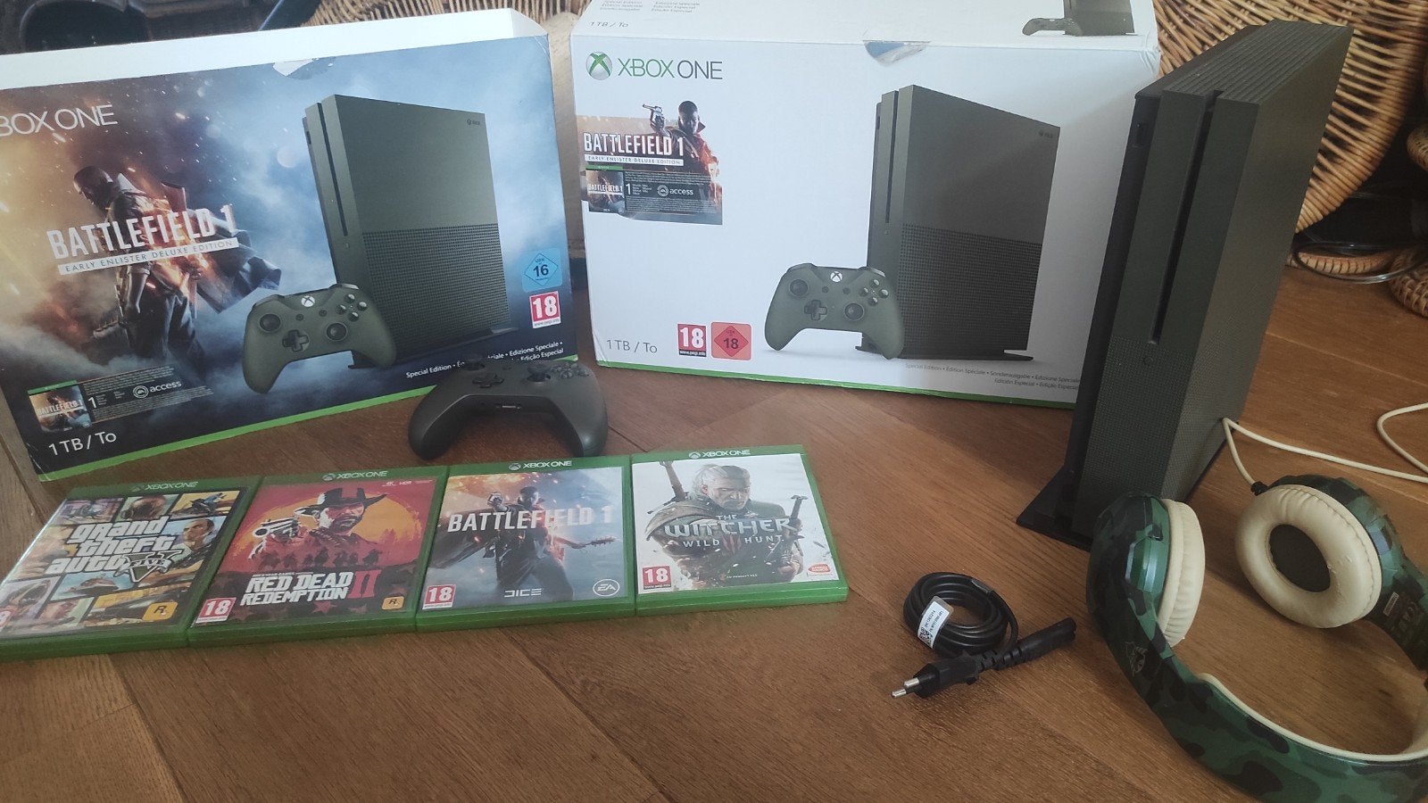 Xbox One S Limited Edition Battlefield 1TB + Top Games, Ophalen, Zo goed als nieuw, 1 TB, Met 1 controller