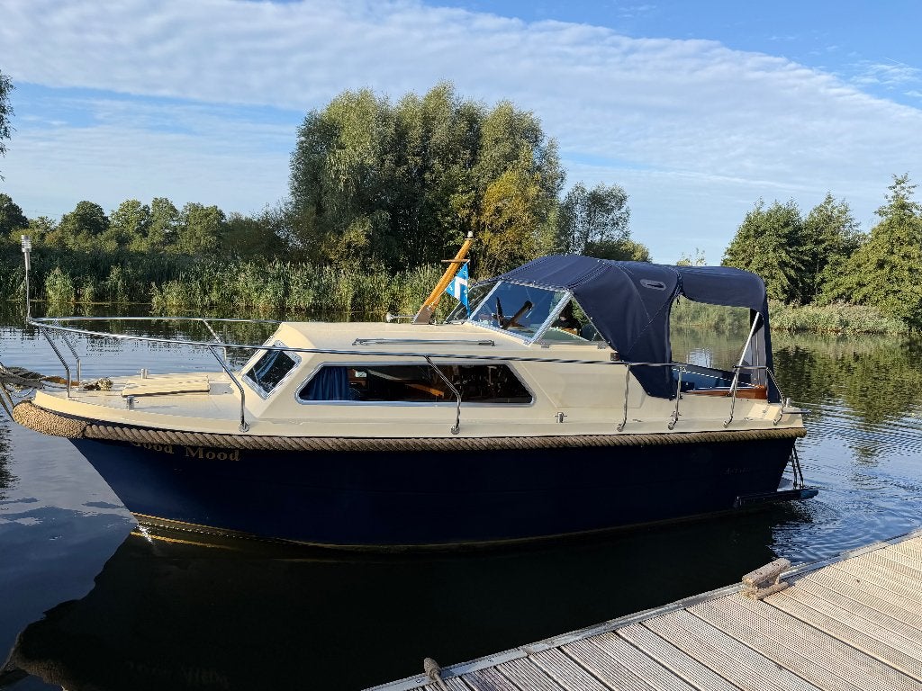 Zeer nette Antaris 720 | nieuwe kap & gratis winsterstalling, Watersport en Boten, 3 m, Overige merken, Gebruikt, Diesel