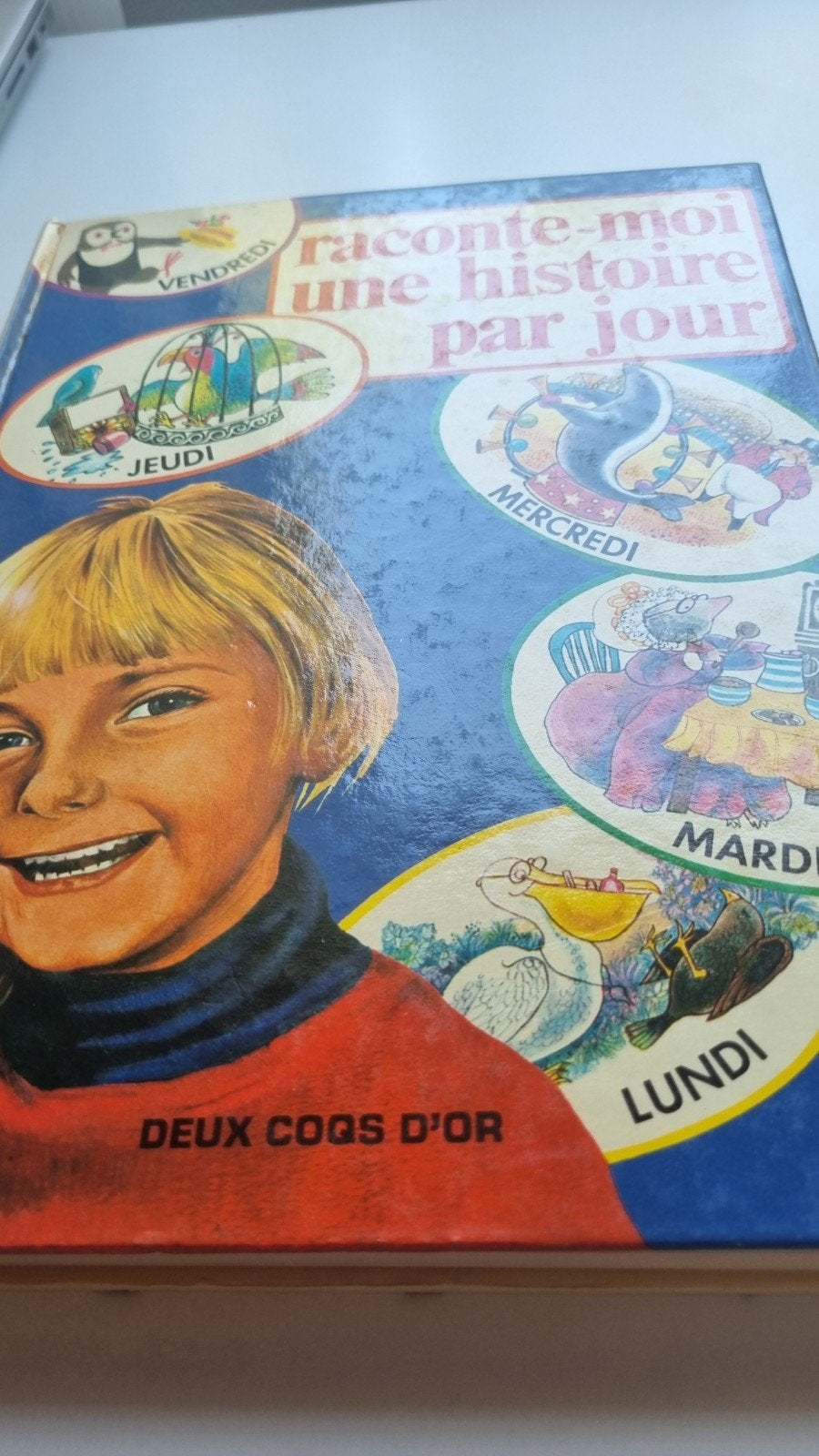 Raconte-moi une histoire par jour - Kinderboek, Ophalen of Verzenden, Gelezen