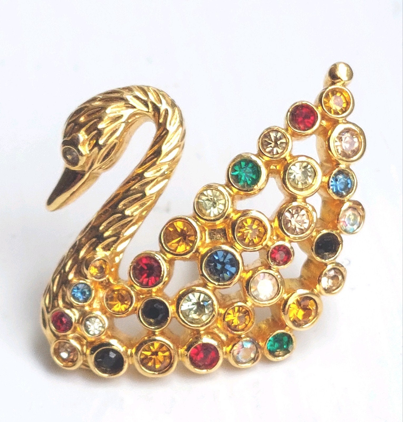 Swarovski Zwaan pin verguld met strass / broche speldje, Ophalen of Verzenden, Gebruikt, Sieraad of Horloge