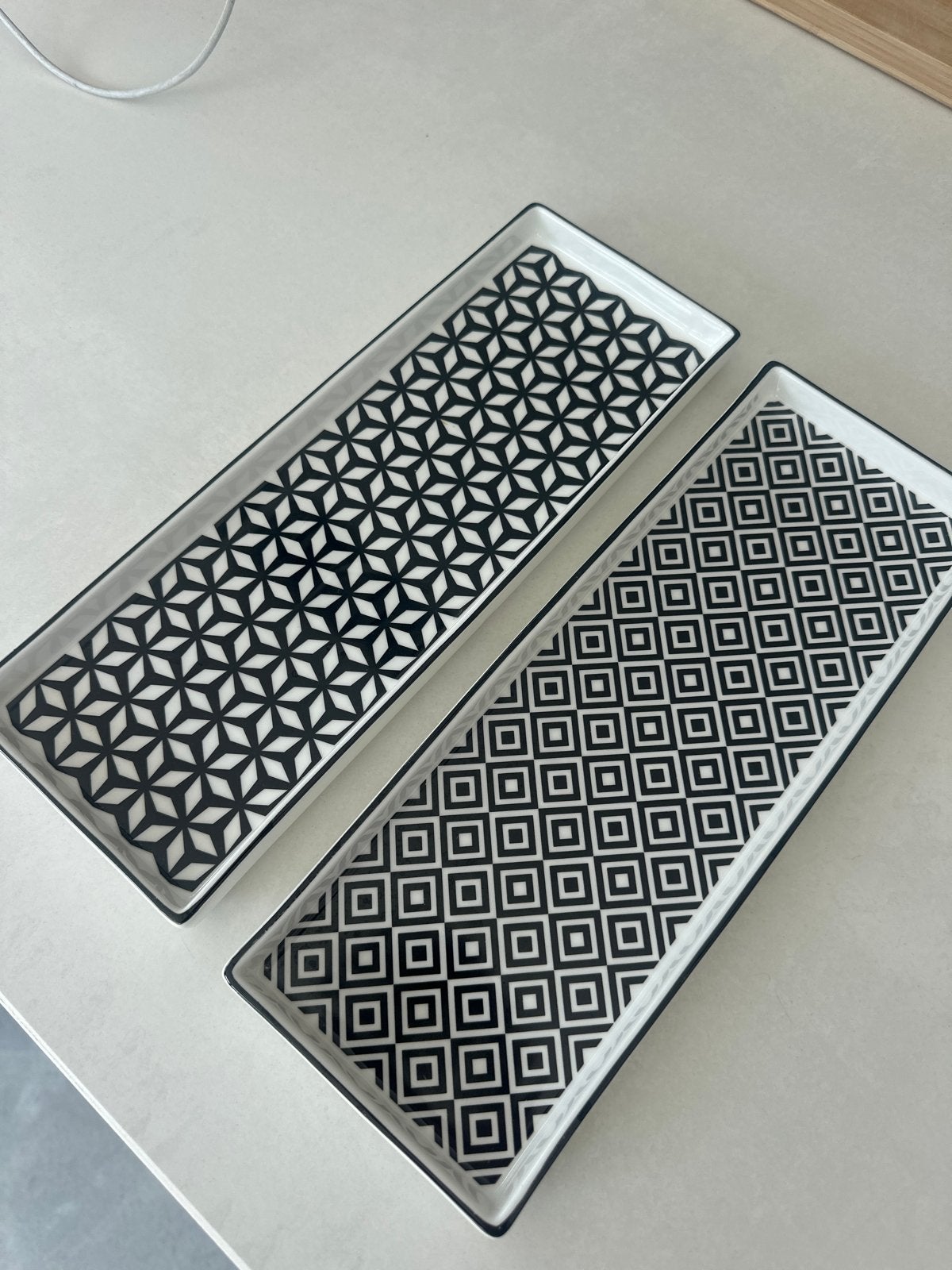 2x rechthoekige schalen met geometrisch patroon, Ophalen, Overige merken, Keramiek, Nieuw