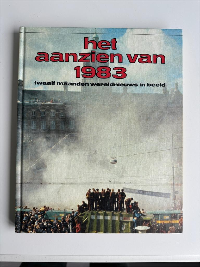 Het aanzien van 1983, Ophalen of Verzenden, Zo goed als nieuw, Overige gebieden