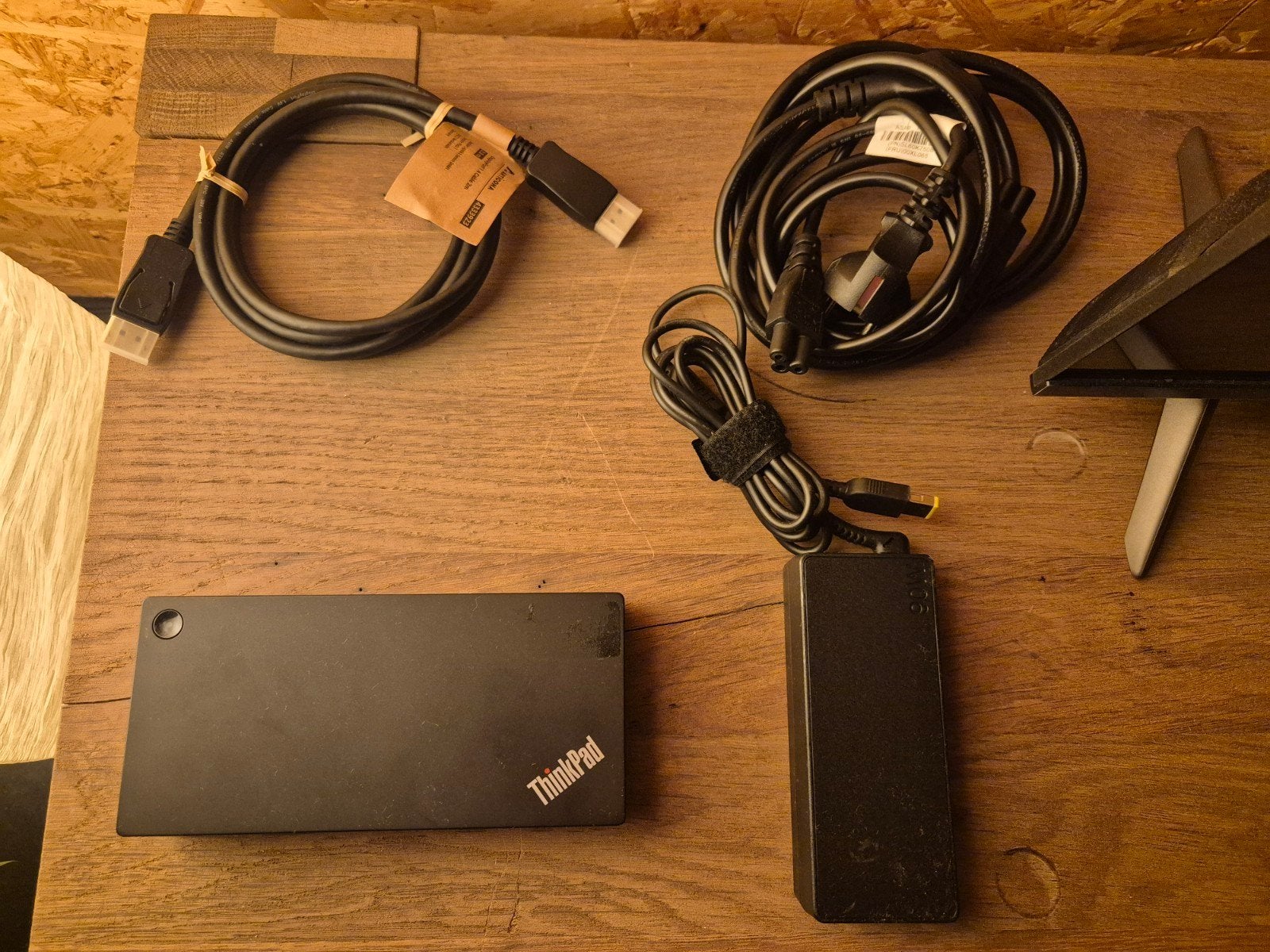Lenovo Thinkpad Dock 40AS (Complete set), Computers en Software, Dockingstations, -, -, Lenovo ThinkPad, Ophalen of Verzenden