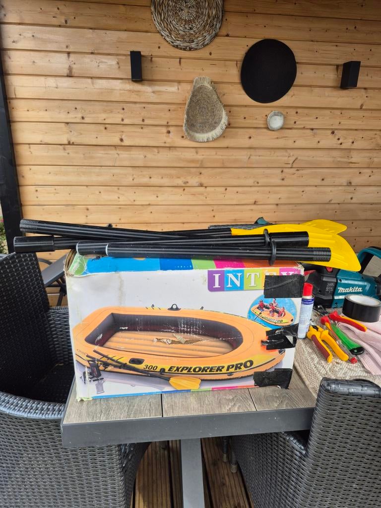 Intex Explorer Pro 300 opblaasboot met peddels, Ophalen of Verzenden