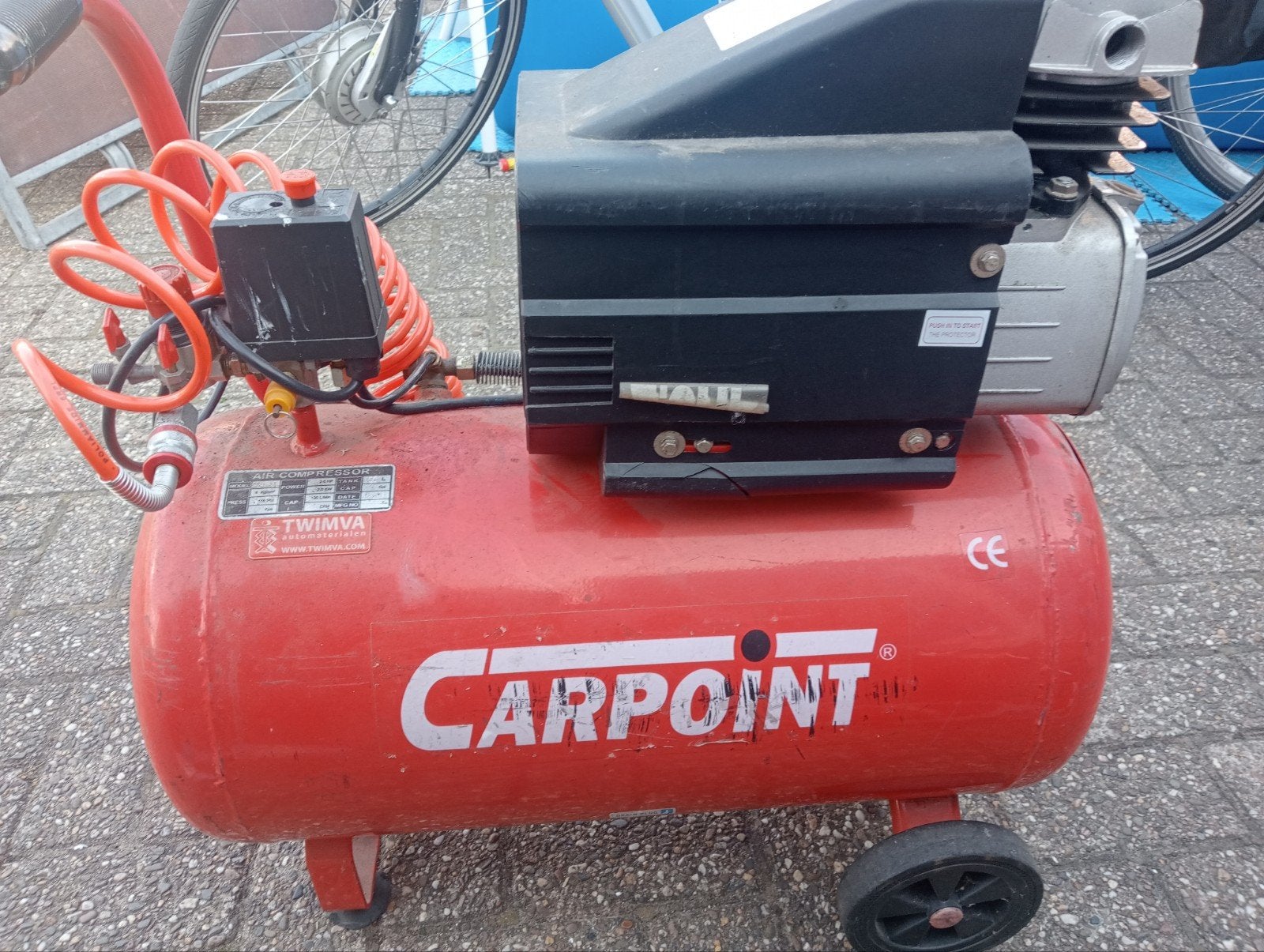 Goed werkende compressor - Carpoint 2.5HP, Ophalen, Gebruikt, 6 tot 10 bar, 25 tot 100 liter