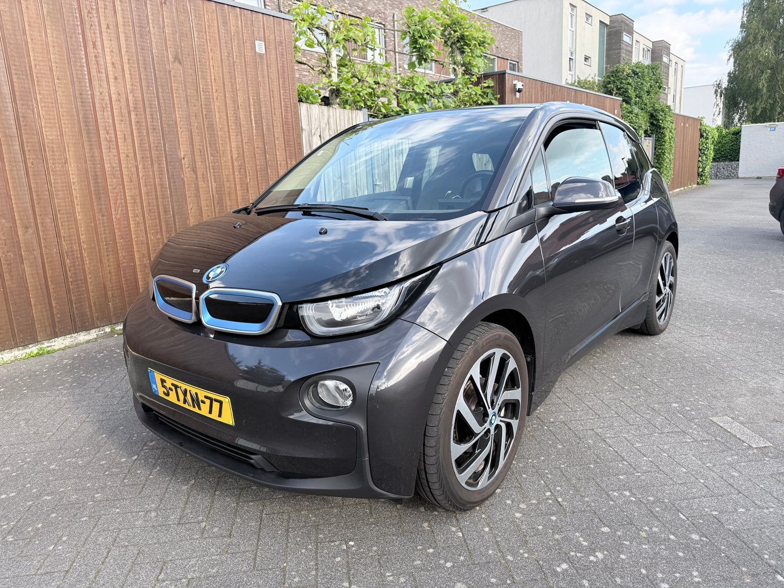 BMW i3 170pk Range Extender Aut 2014 Grijs, Automaat, Achterwielaandrijving, 1290 kg, Origineel Nederlands