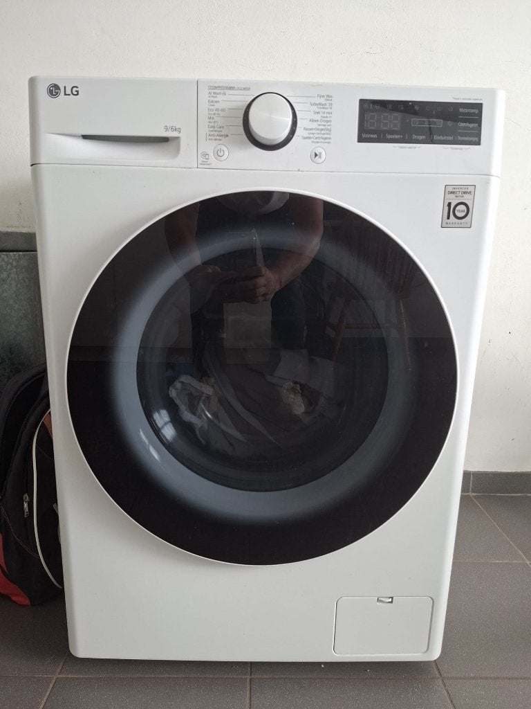 LG Wasmachine 9/6kg - Direct Drive - Klein krasje, Witgoed en Apparatuur, 8 tot 10 kg, Ophalen, Zo goed als nieuw, 85 tot 90 cm