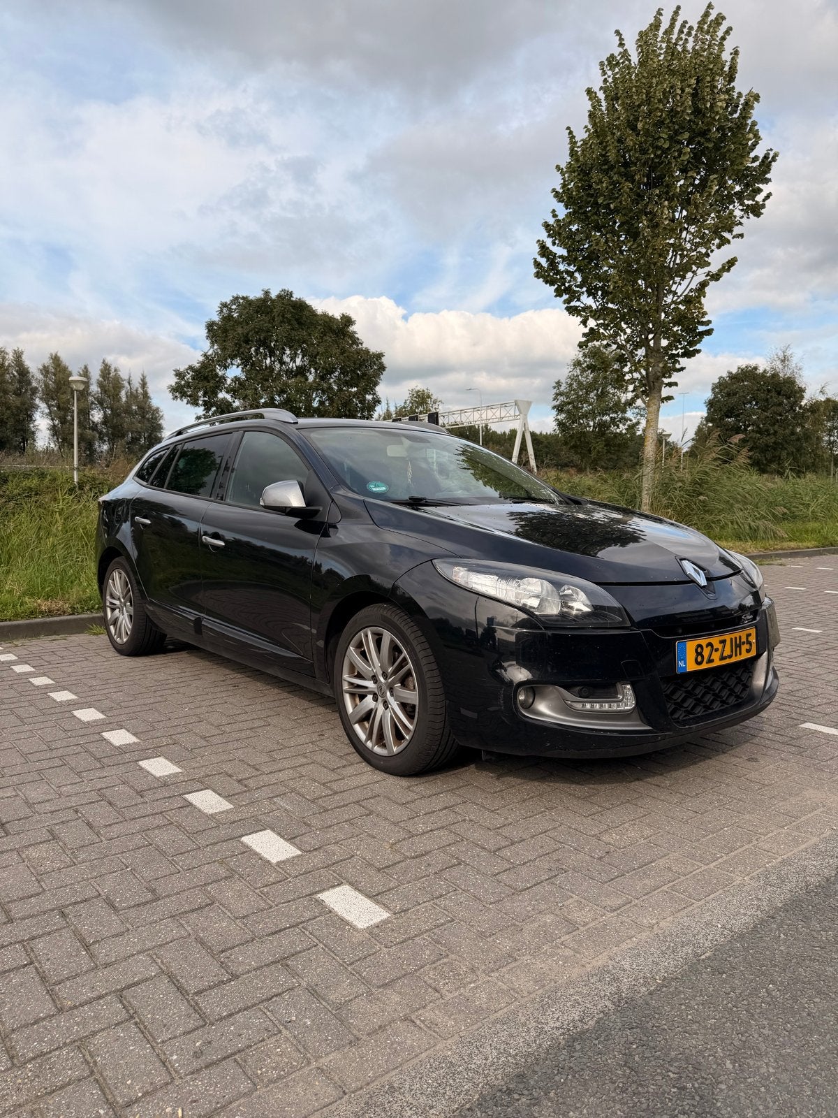 Renault Mégane GT-line1.5 DCI 81KW Estate 2012 Zwart, Auto's, Voorwielaandrijving, 4 cilinders, 1283 kg, Zwart