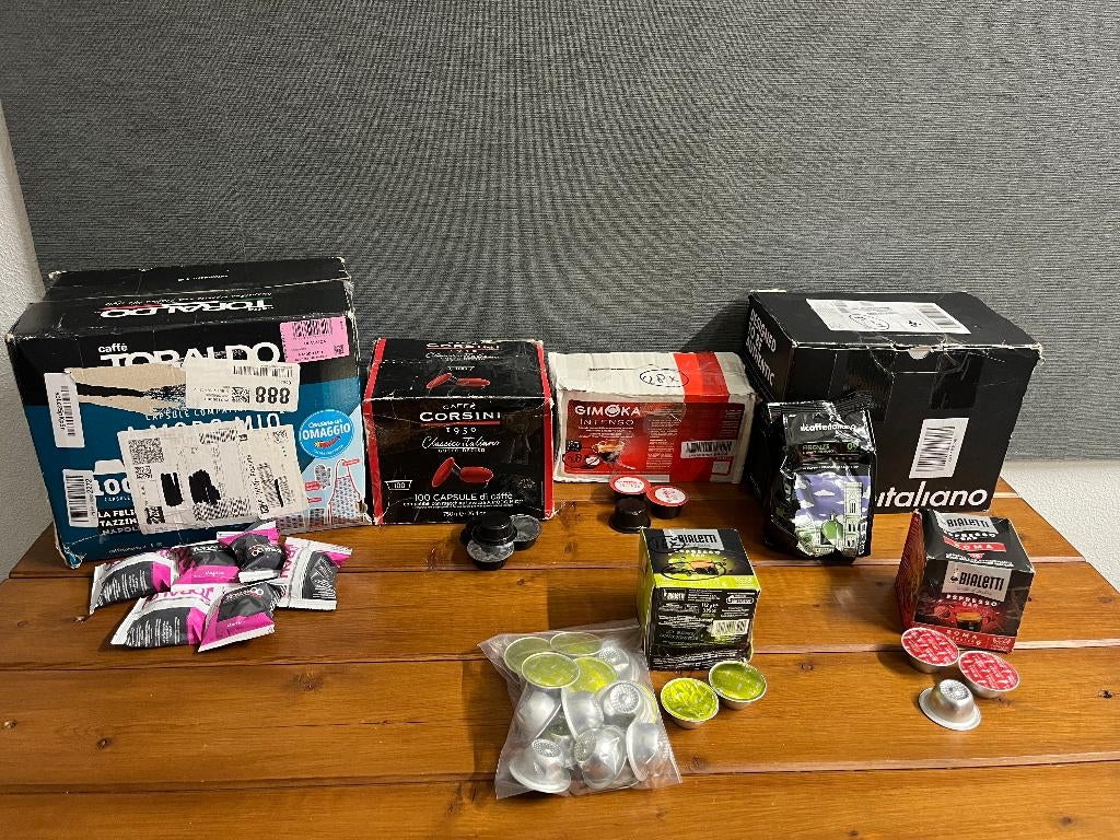 Partij koffie capsules pads cups , Gimoka , Bialetti enz., Diversen, Ophalen of Verzenden