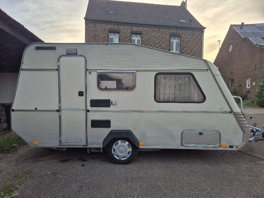 Kip de Luxe KL 40-T met voortent en luifel, Kip, Treinzit, Tot en met 3, Particulier