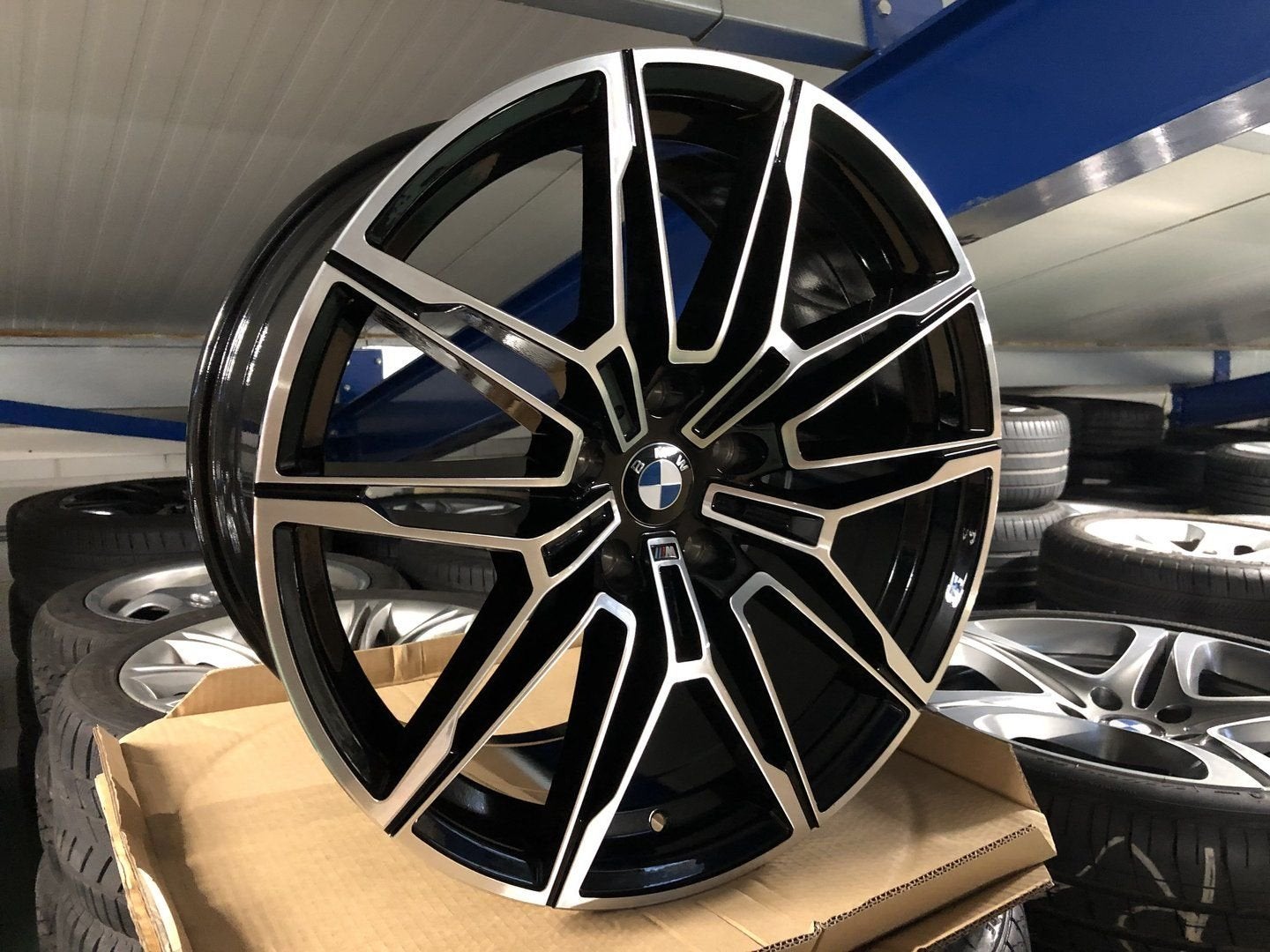 NIEUWE 18inch BMW Black 825M Style Velgen set! 5x120, 18 inch, -, -, Banden en Velgen