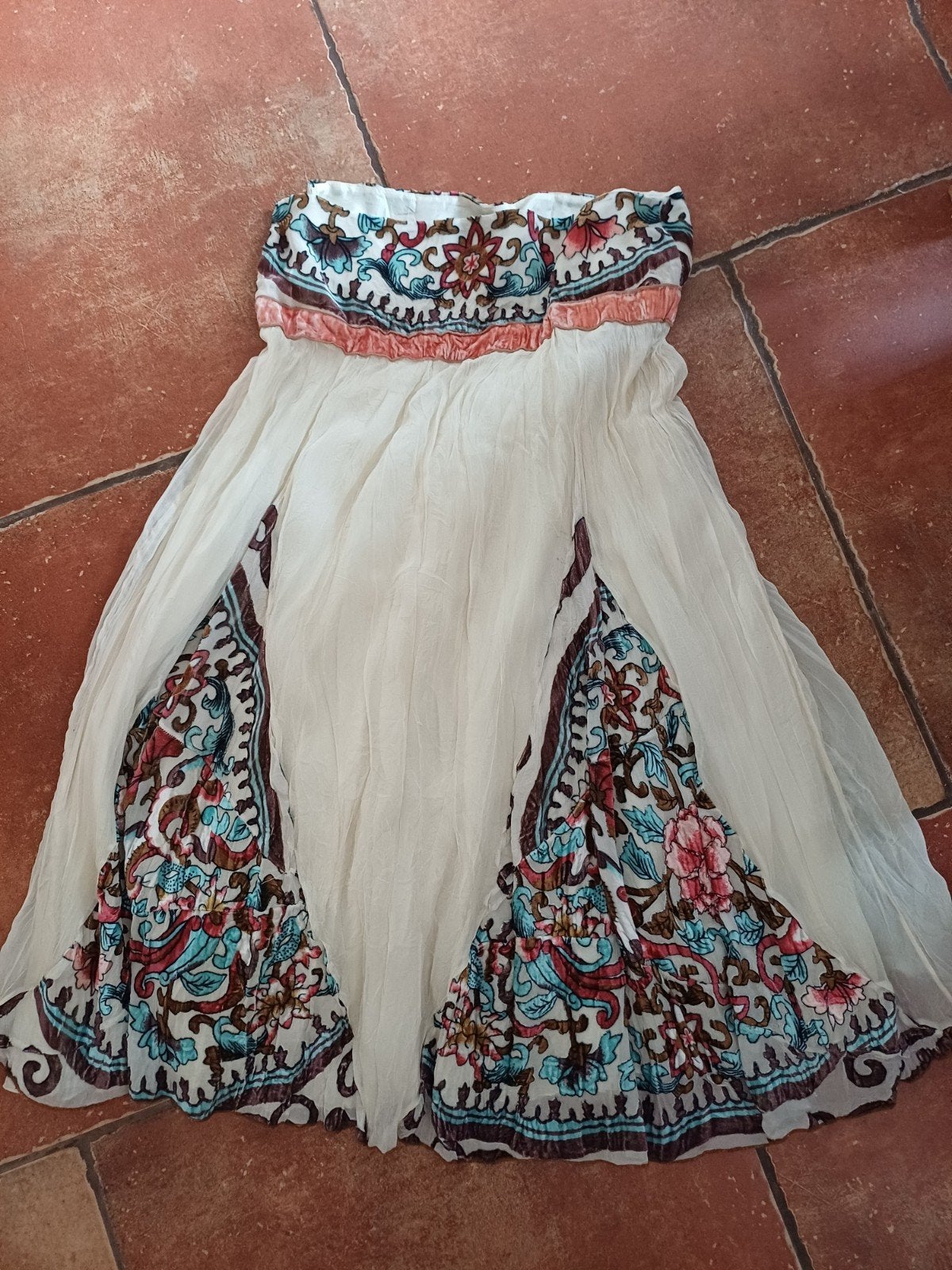 Prachtige creamkleurige rok met fluwelen details, Maat 38/40 (M), Beige, Ophalen of Verzenden, Zo goed als nieuw