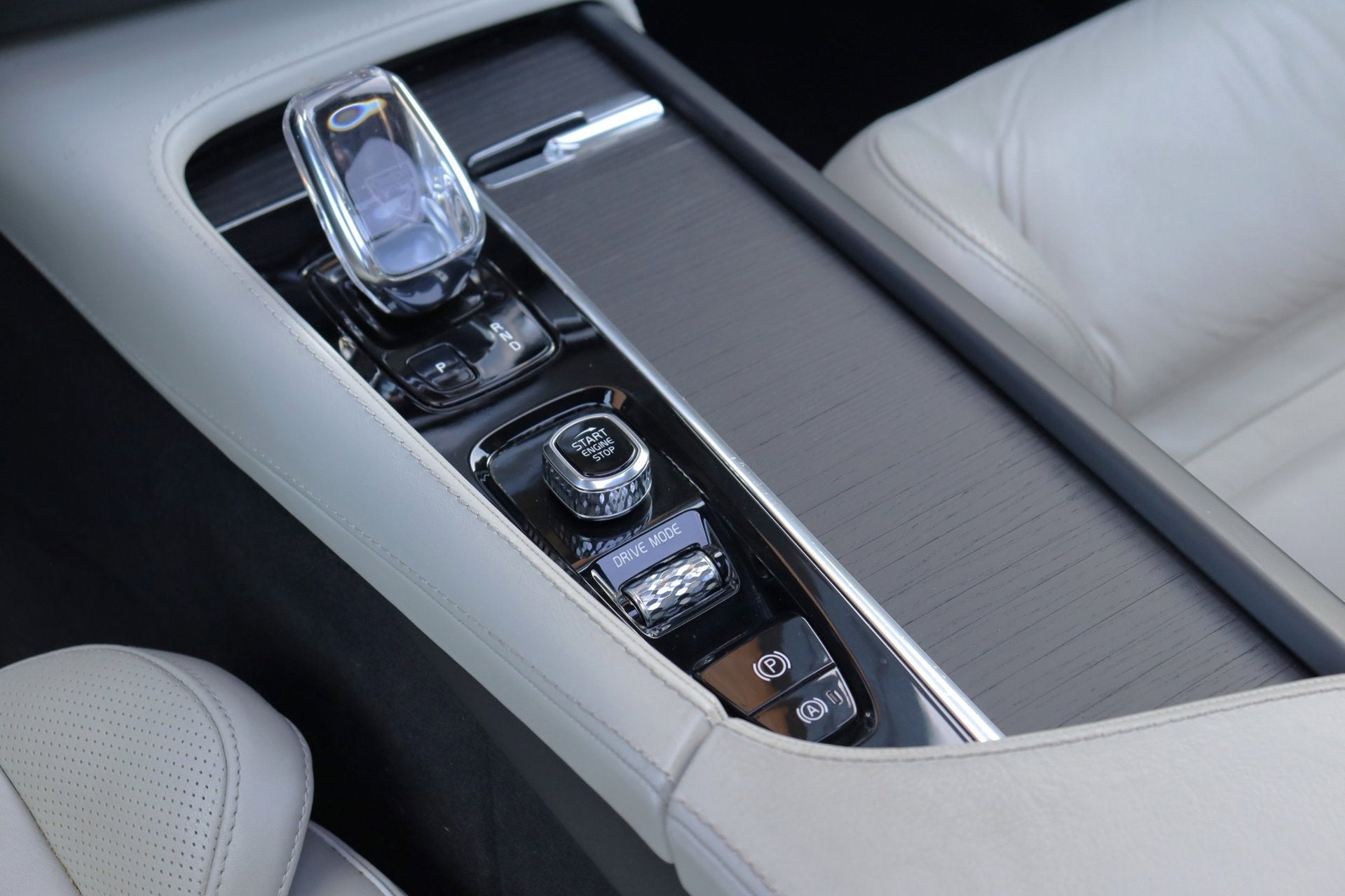 Foto 47 van Volvo XC90 2.0 T8 Twin Engine AWD Inscription Intro Edition