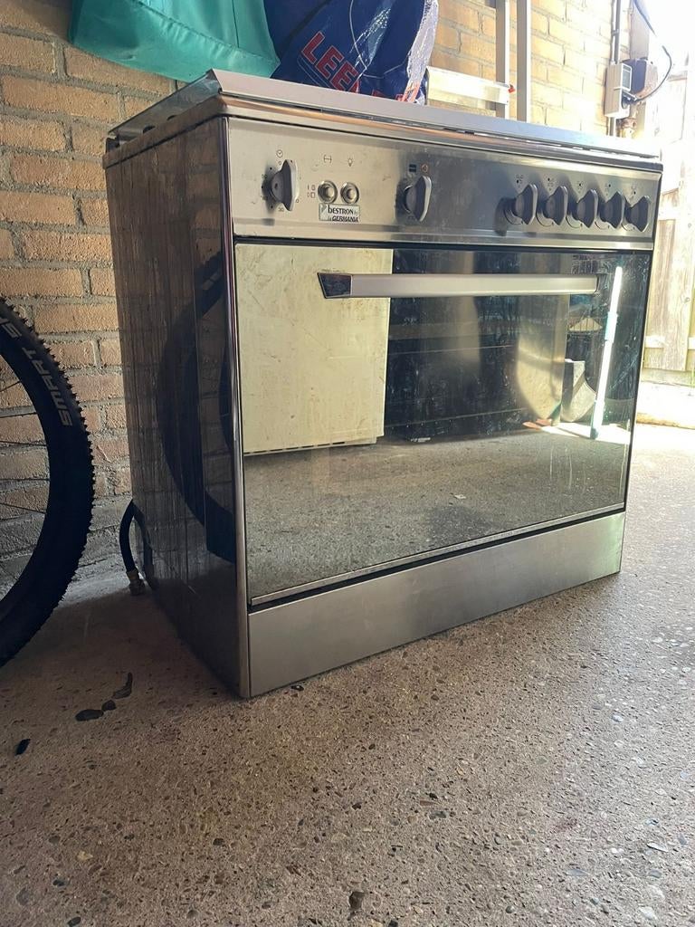 Bestron gasfornuis met oven, Witgoed en Apparatuur, Fornuizen, Ophalen, Gebruikt, 4 kookzones, Gas