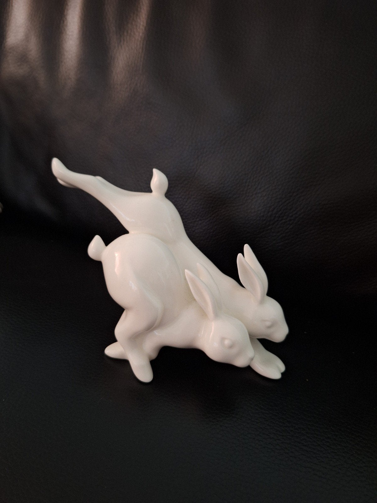 Royal Doulton "Running Free" konijnenbeeldje, Antiek en Kunst, Ophalen