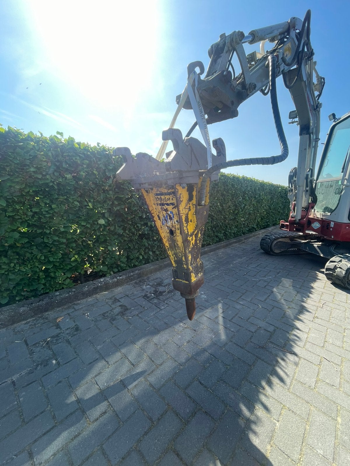 Atlas copco sbc 410, sb202 , epiroc . sloophamer cw10 cw05, Ophalen