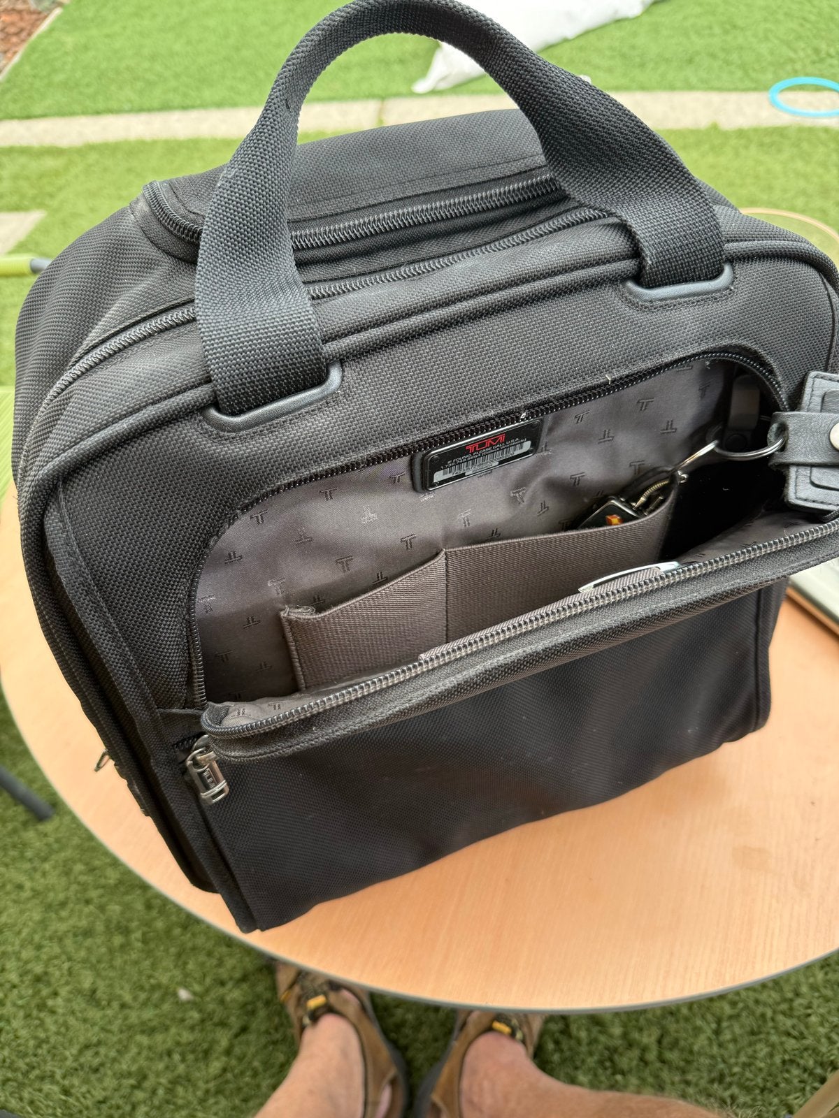 Tumi 22050D4 reis/laptoptas/trolly met origineel slotje, 40 tot 60 cm, Gebruikt, 20 tot 30 cm, Zwart