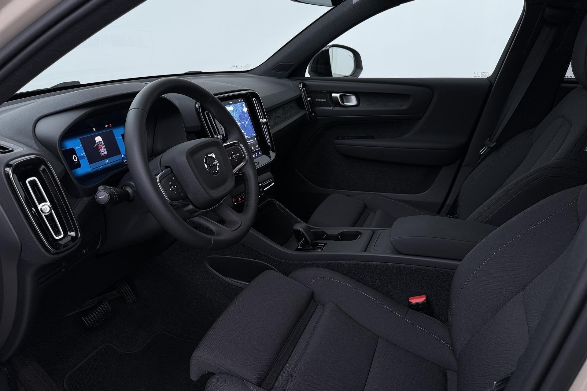 Volvo EX40 Twin Motor Plus 82 kWh | ACC | Harman/Kardon | 36, Auto's, Volvo, Automaat, Stof, Gebruikt, 82 kWh